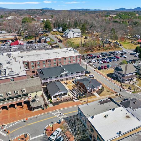 27 On Park Boutique Hotel & Venue Dahlonega Exterior foto